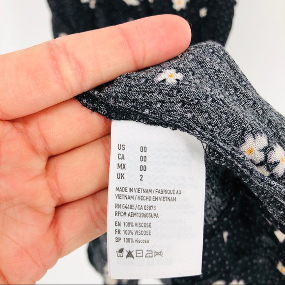 American Eagles Outfitters Daisy Strappy Dress - Picture 13 of 13